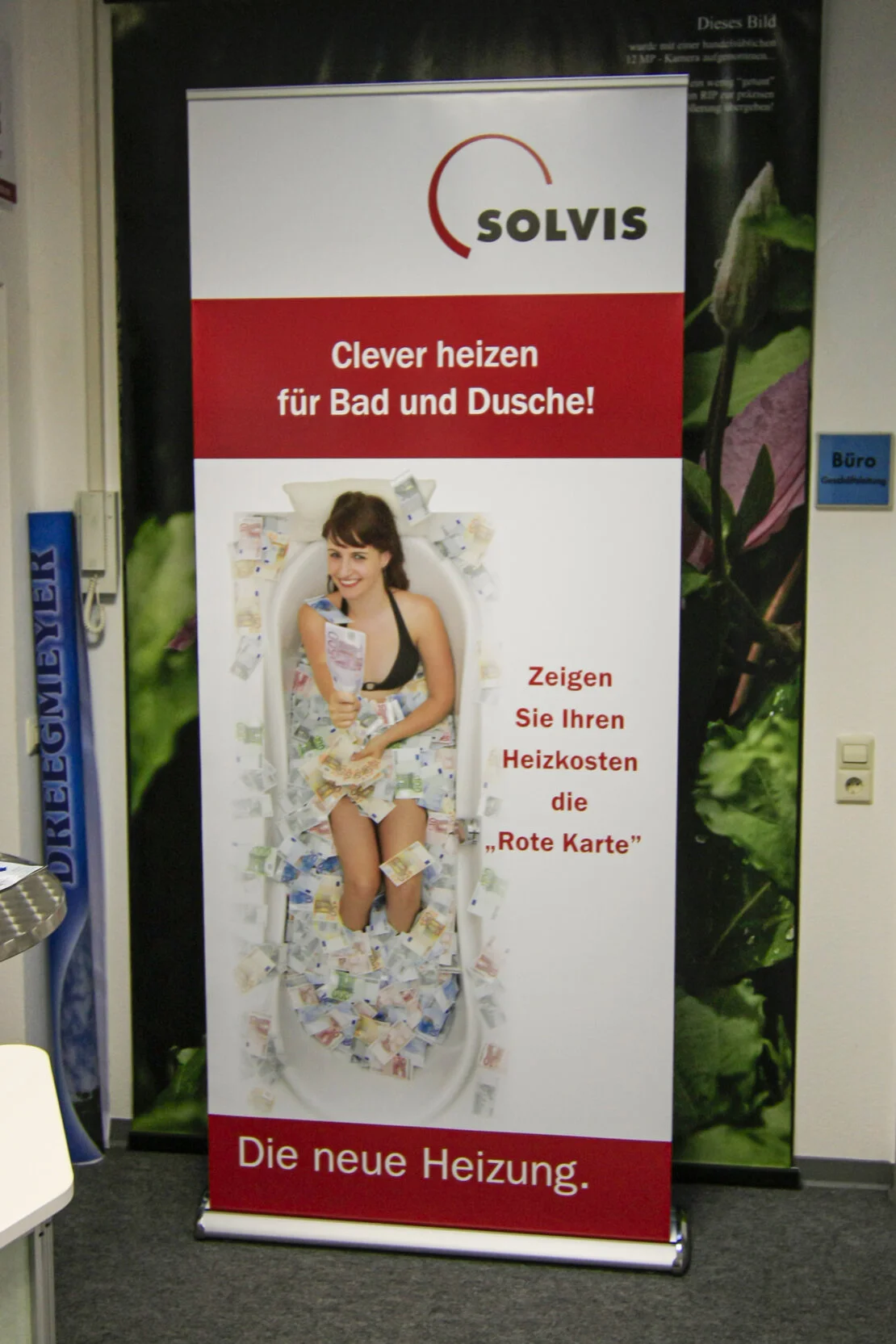 Roll-Up-Displays auf einer Messefläche